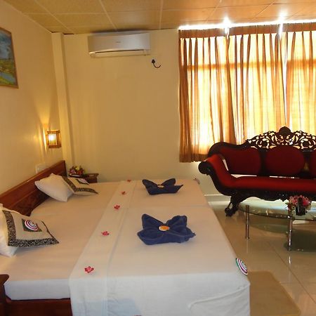 Brighten Hotel Colombo Luaran gambar