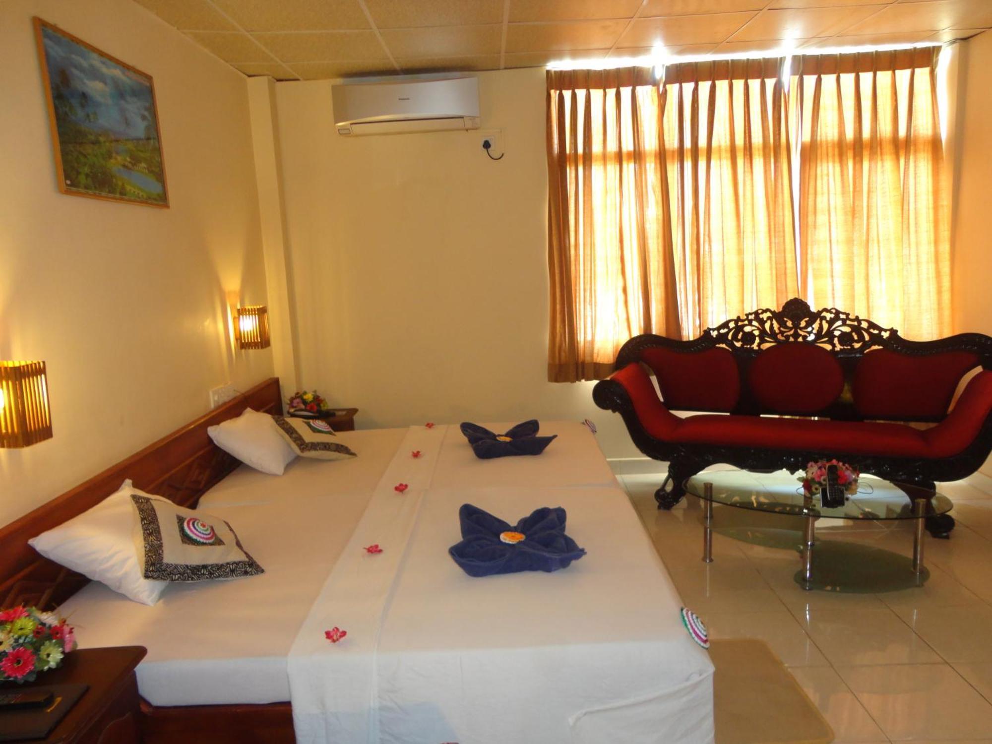 Brighten Hotel Colombo Luaran gambar