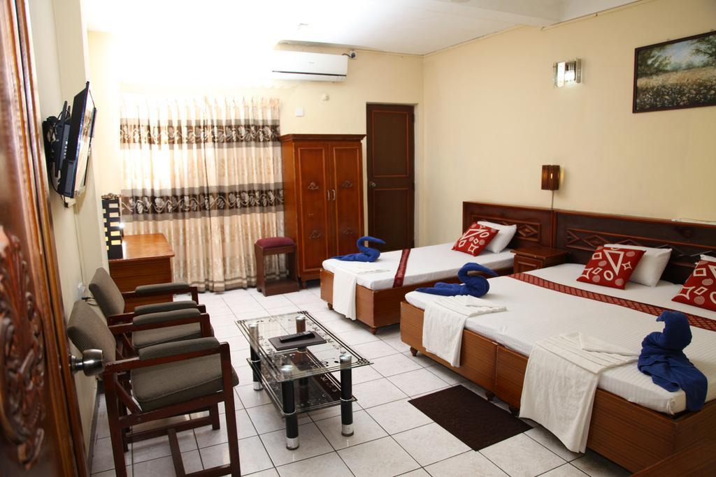Brighten Hotel Colombo Luaran gambar
