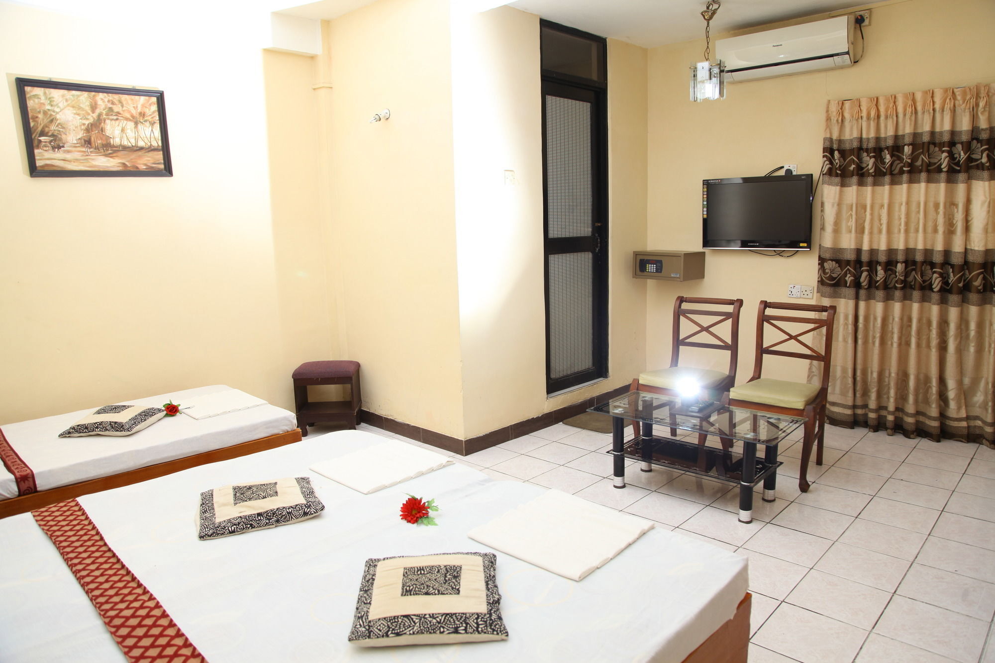 Brighten Hotel Colombo Luaran gambar
