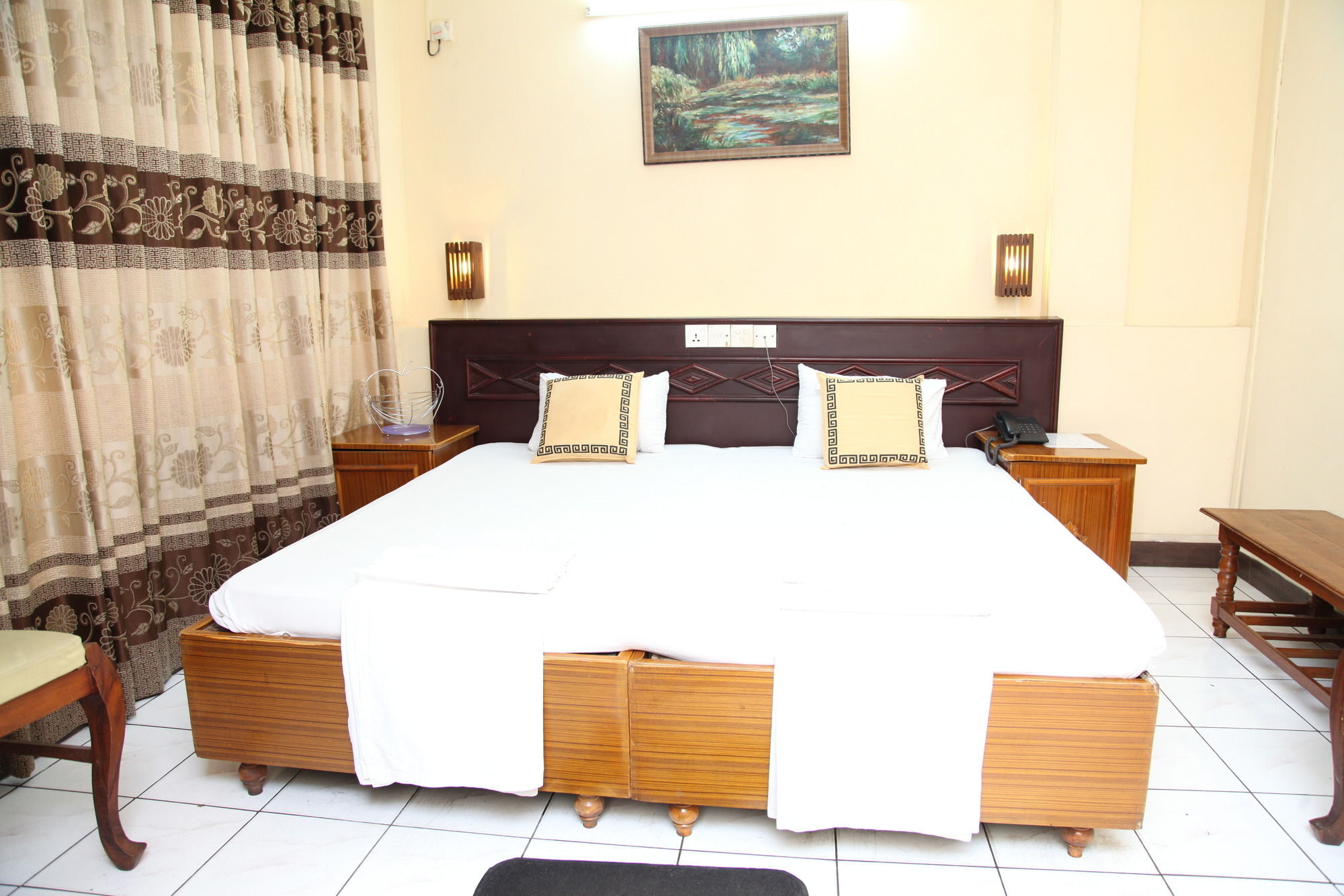 Brighten Hotel Colombo Luaran gambar