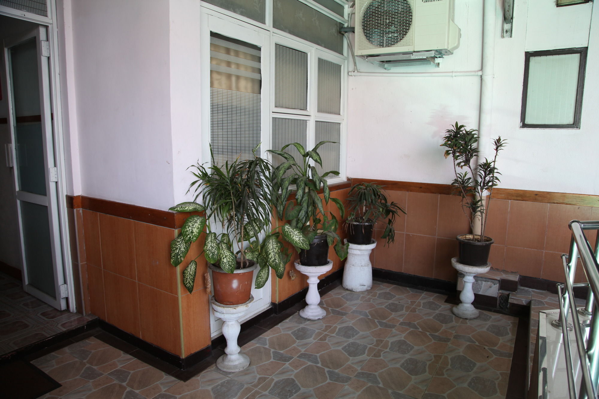 Brighten Hotel Colombo Luaran gambar