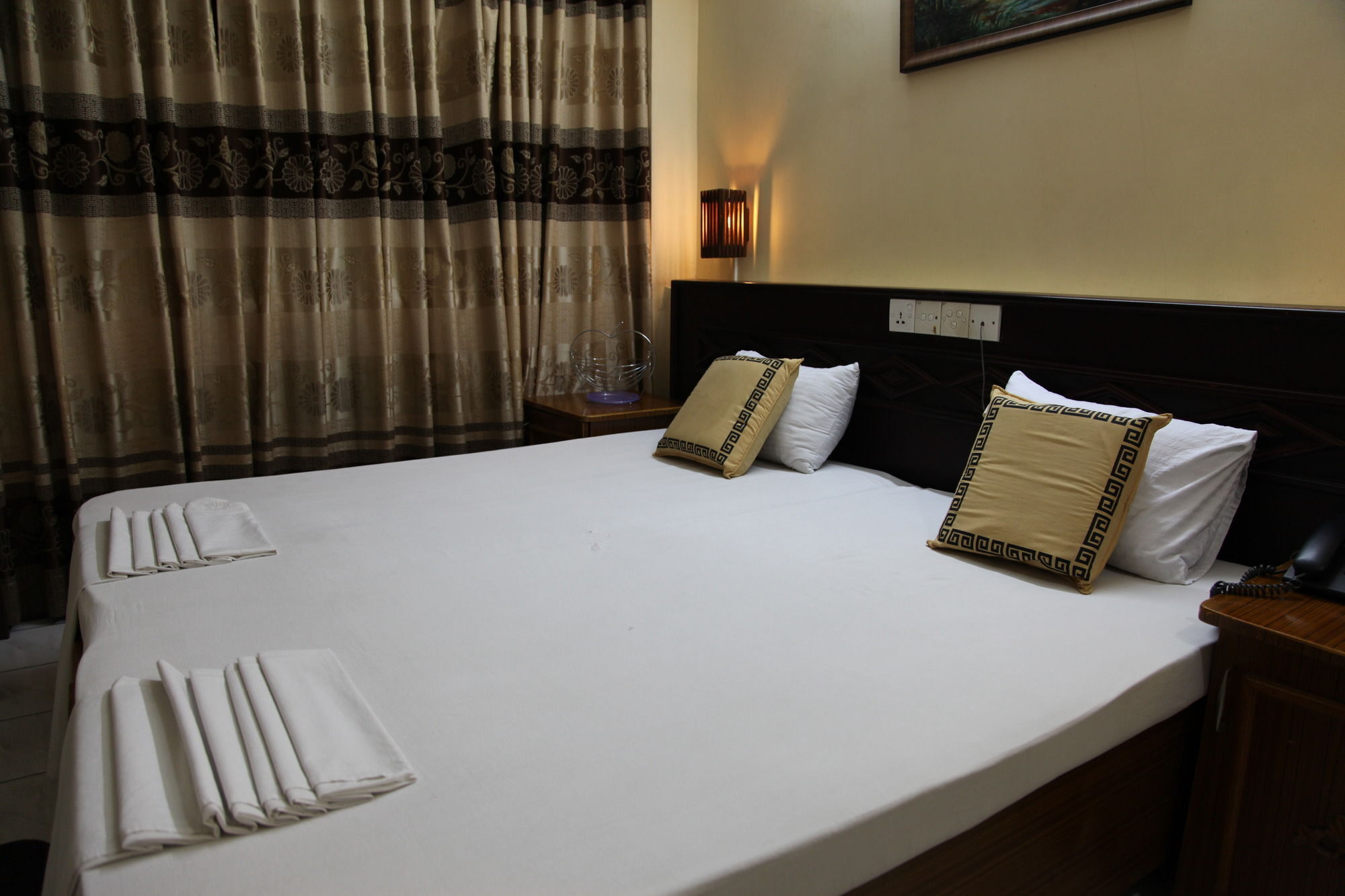 Brighten Hotel Colombo Luaran gambar